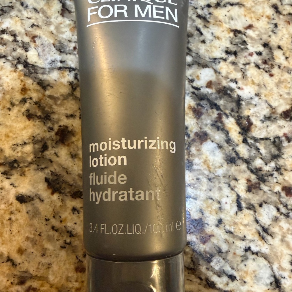 Clinique For Men Moisturizing Lotion - Gray